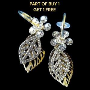 🍂🍁🌰Leaf / Leaves Earrings with Sparkling Rhinestones - NWOT🌰🍁🍂